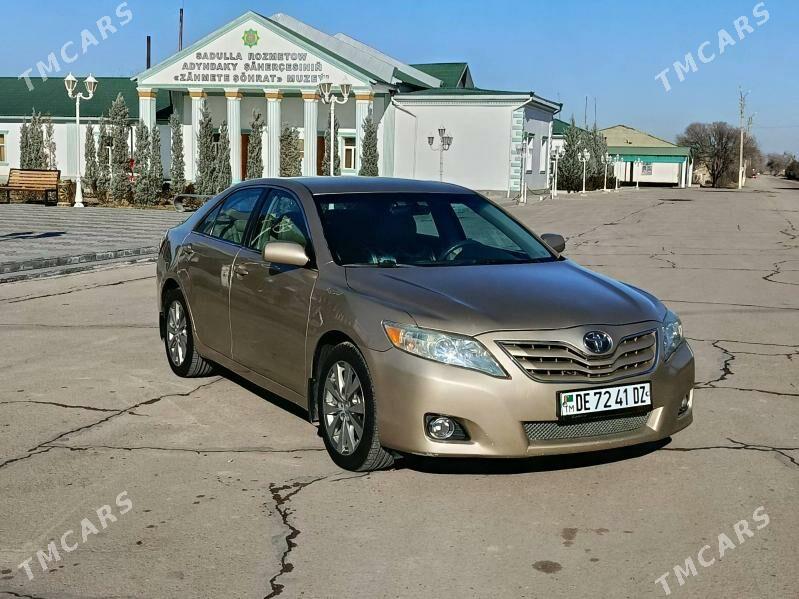 Toyota Camry 2010 - 220 000 TMT - Губадаг - img 1