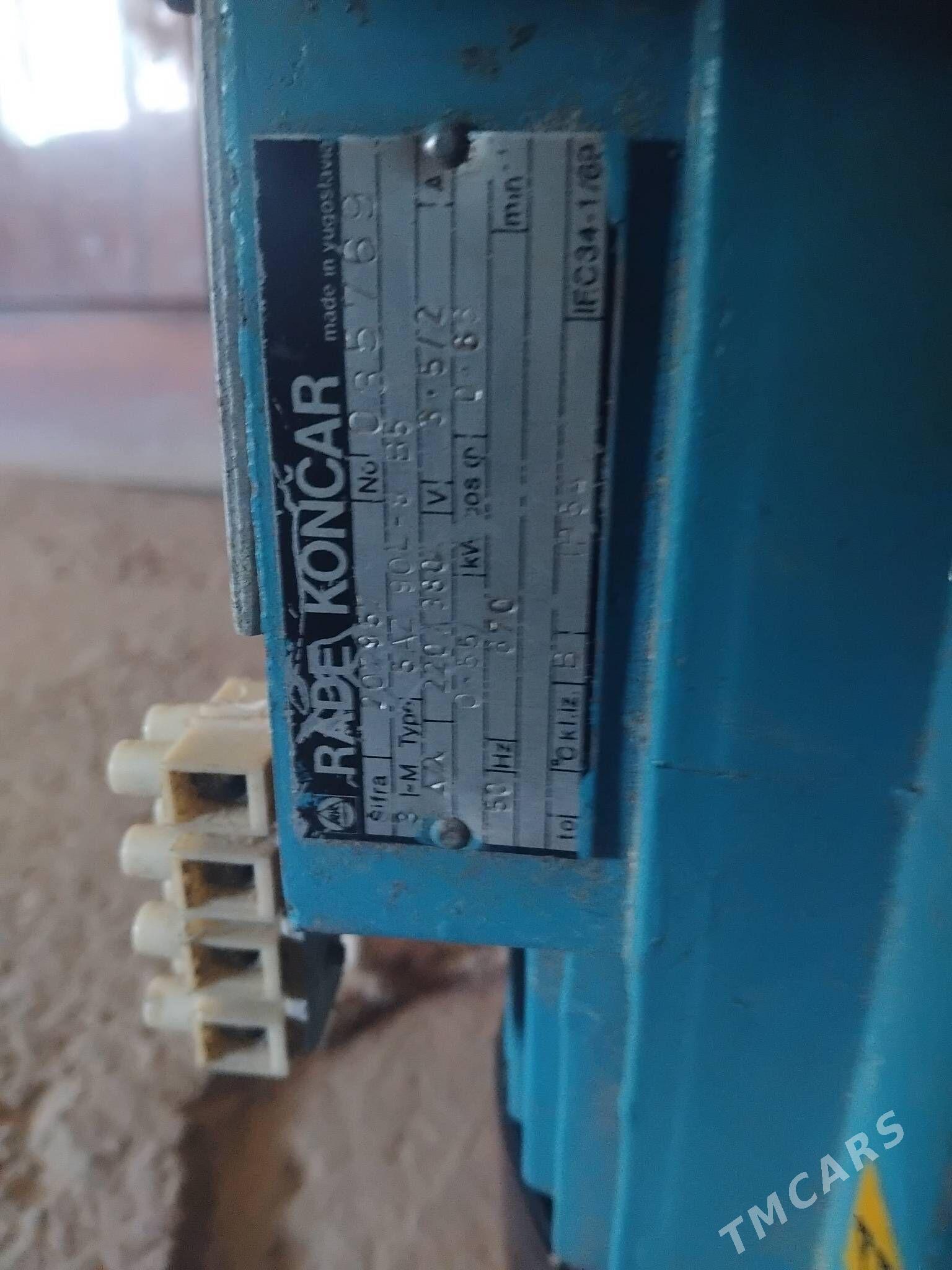 tahta kesyan mator - Ёлётен - img 1