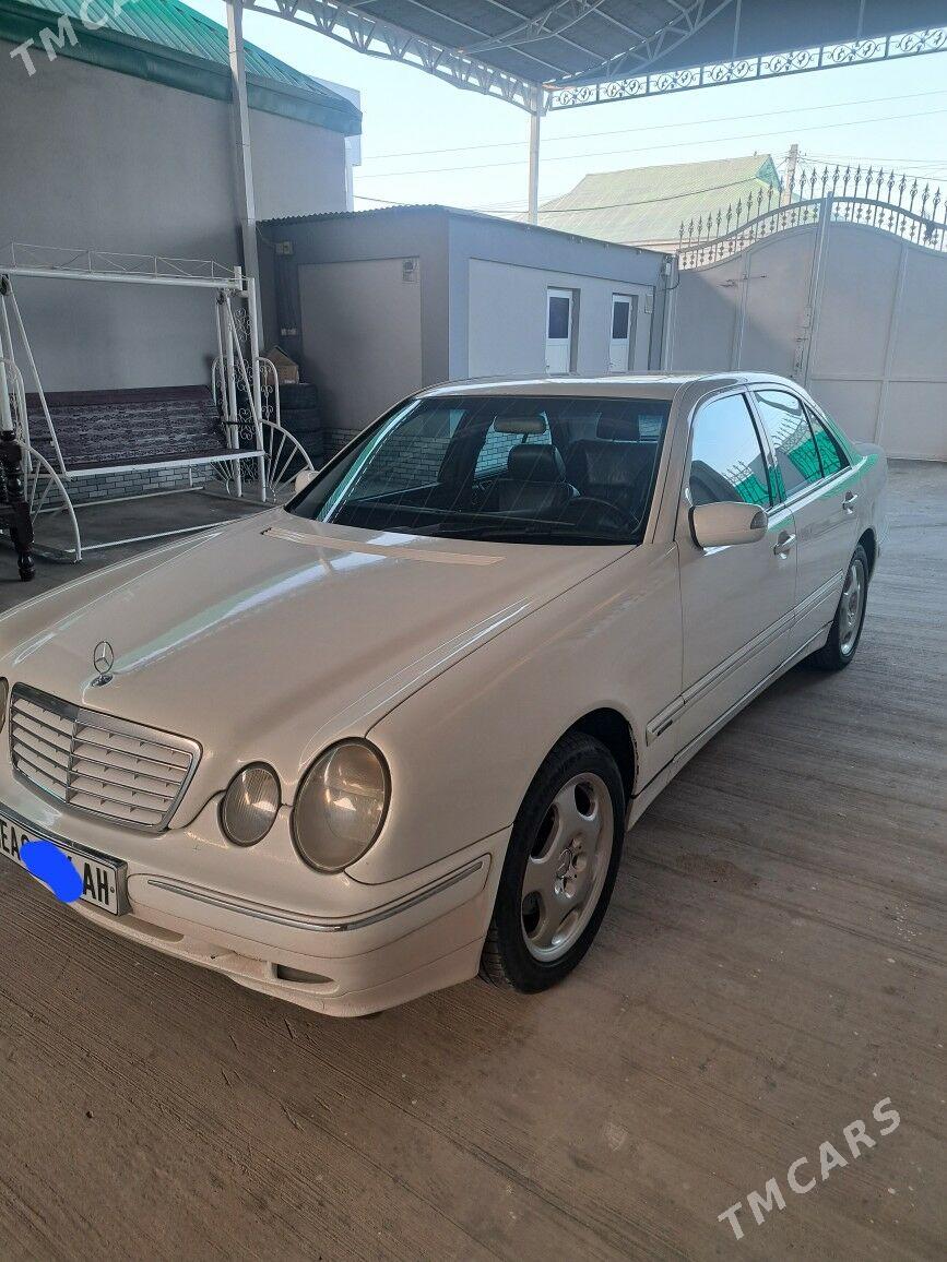 Mercedes-Benz E320 2001 - 165 000 TMT - Aşgabat - img 1