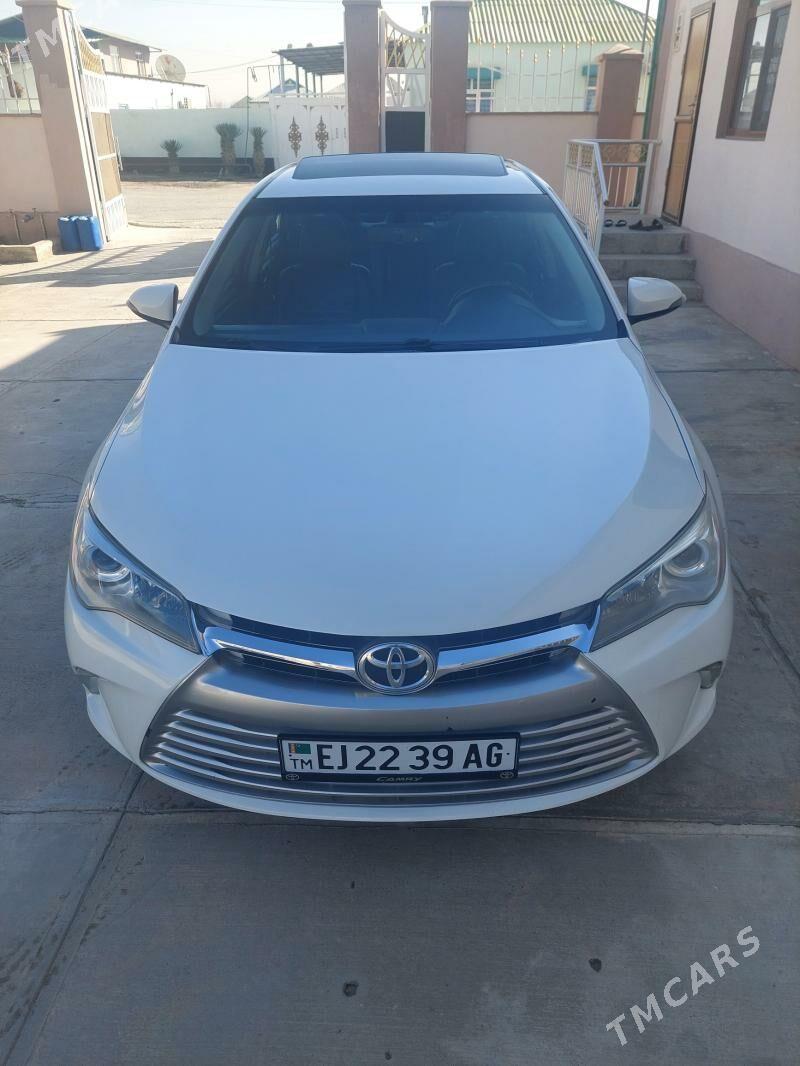 Toyota Camry 2015 - 278 000 TMT - Багир - img 1
