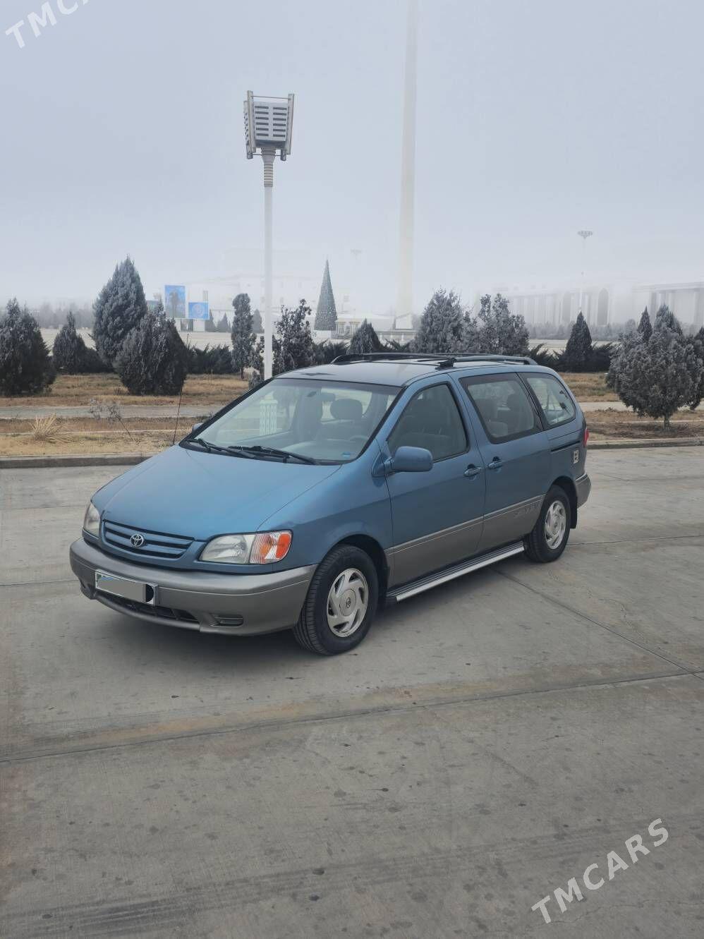 Toyota Sienna 2003 - 195 000 TMT - Дашогуз - img 1