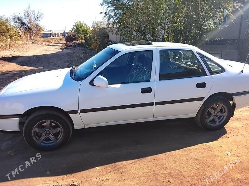 Opel Vectra 1992 - 30 000 TMT - Губадаг - img 1