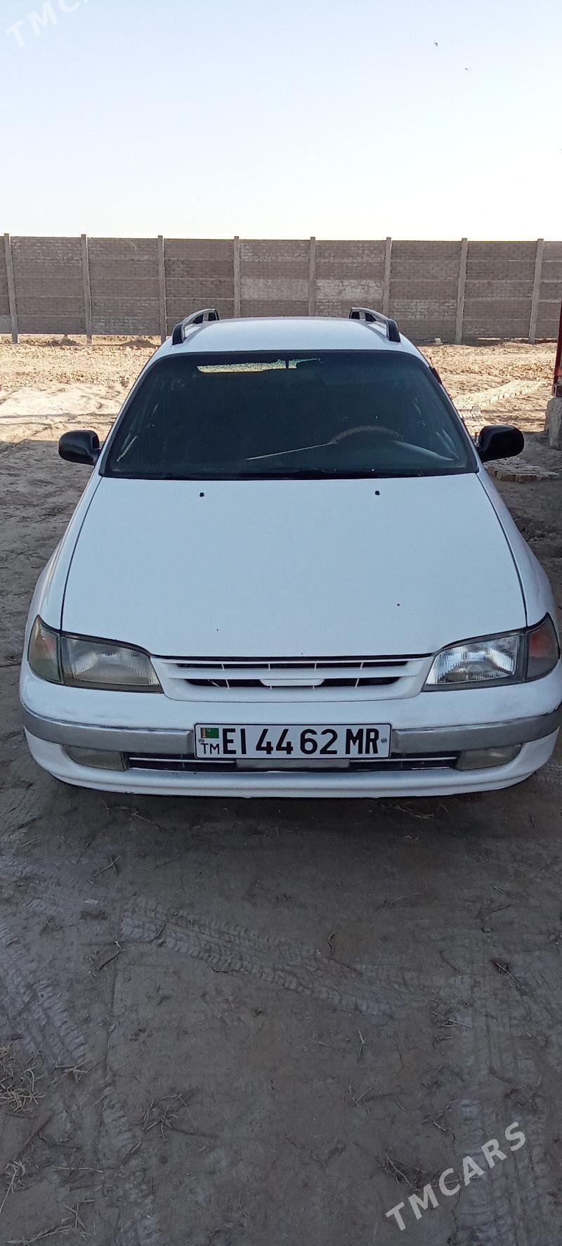 Toyota Carina 1997 - 90 000 TMT - Мары - img 1