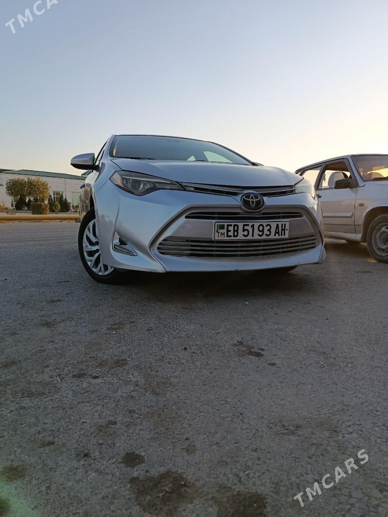 Toyota Corolla 2018 - 198 000 TMT - Теджен - img 1