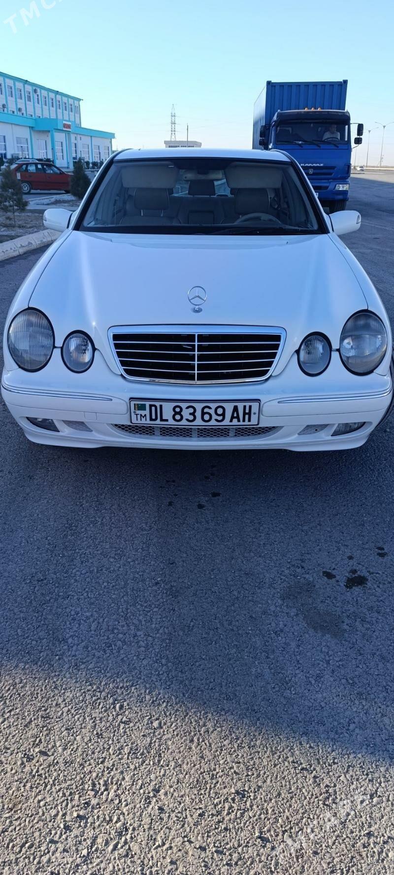 Mercedes-Benz E430 2000 - 110 000 TMT - Kaka - img 1