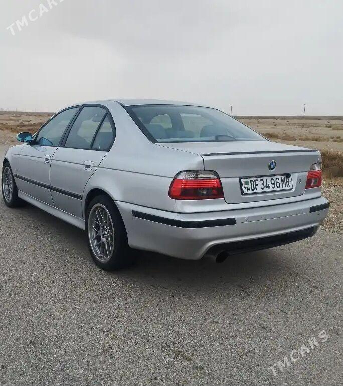 BMW 530 2002 - 150 000 TMT - Mary - img 1