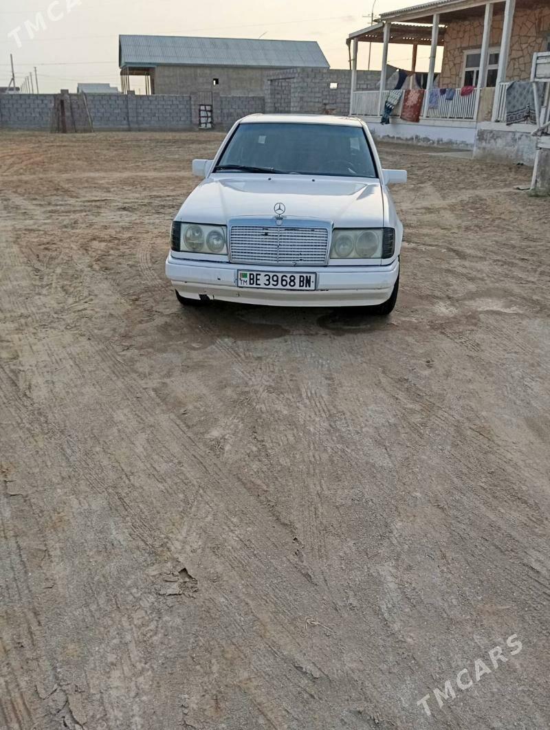 Mercedes-Benz 500SEC 1991 - 26 000 TMT - Esenguly - img 1