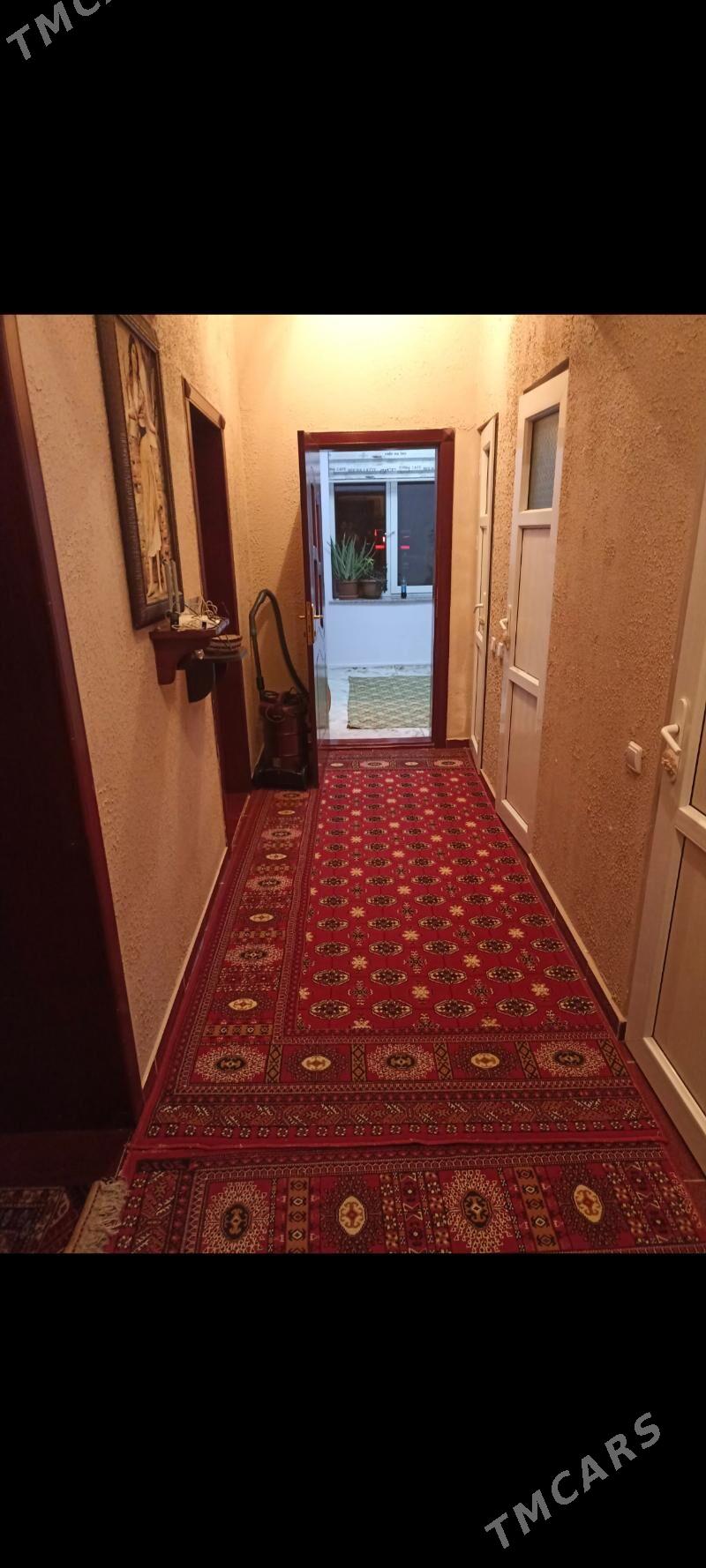 eyesinden arenda jay - Кëши - img 1