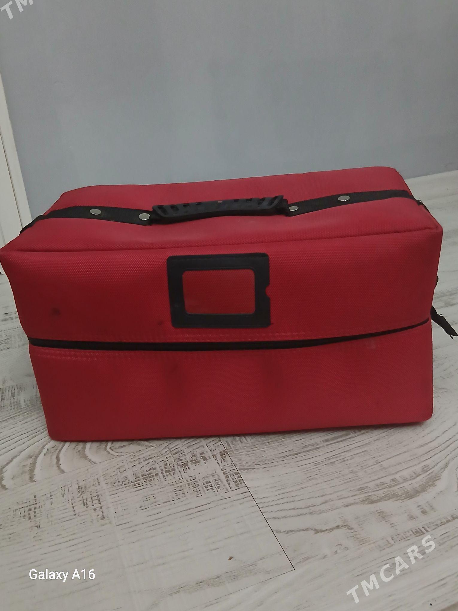 kosmetika cemodan - Бузмеин - img 1