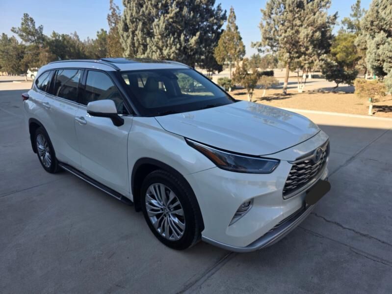 Toyota Highlander 2021 - 499 000 TMT - Гёкдепе - img 1