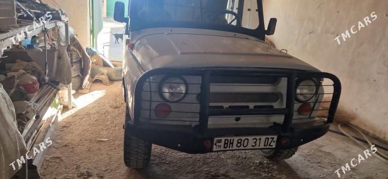 UAZ 469 1991 - 40 000 TMT - Гурбансолтан Едже - img 1