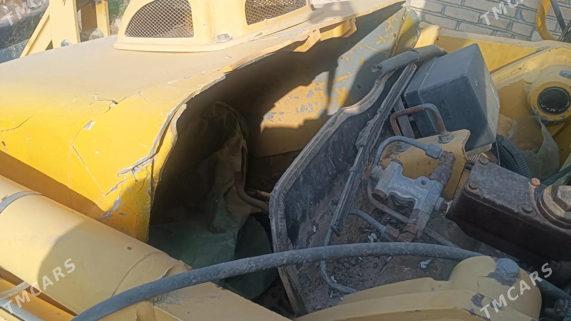 JCB 3CX Compact 2010 - 220 000 TMT - Kerki - img 1