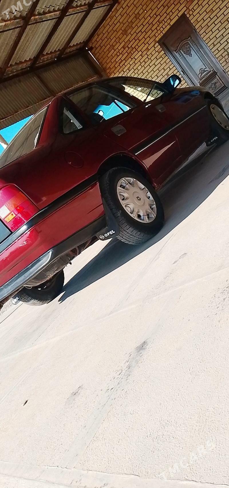 Opel Vectra 1992 - 33 000 TMT - Мары - img 1