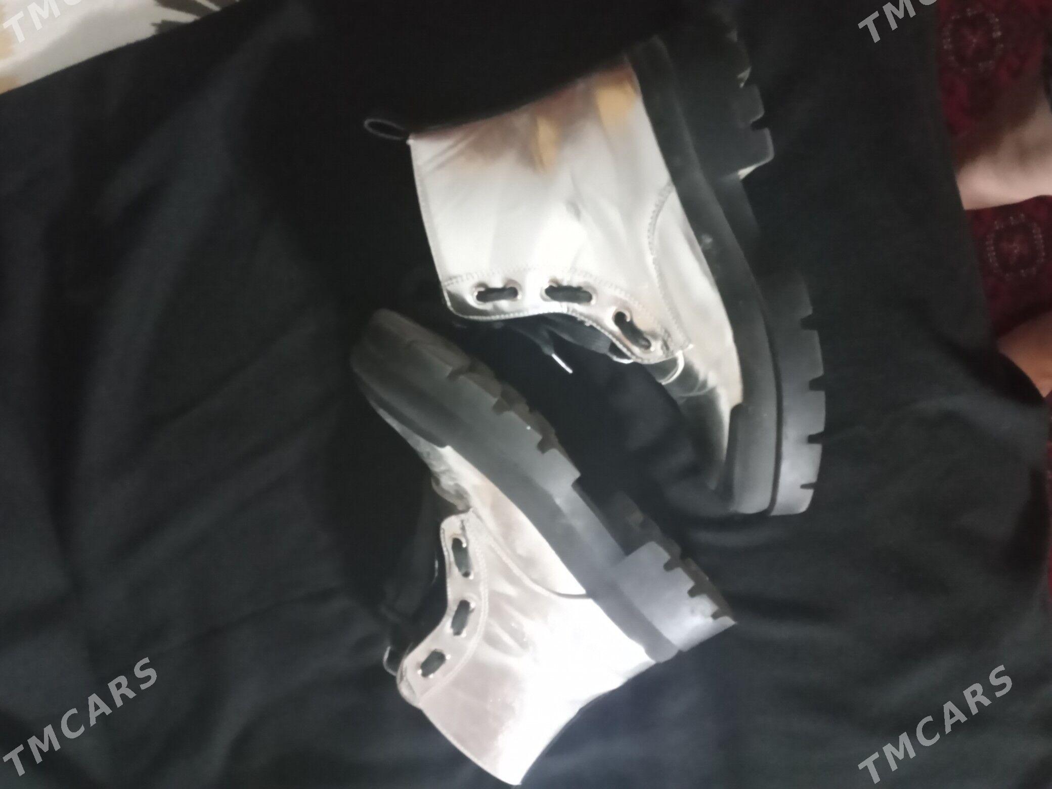 сапожки 35 размер - Kim raýon - img 1