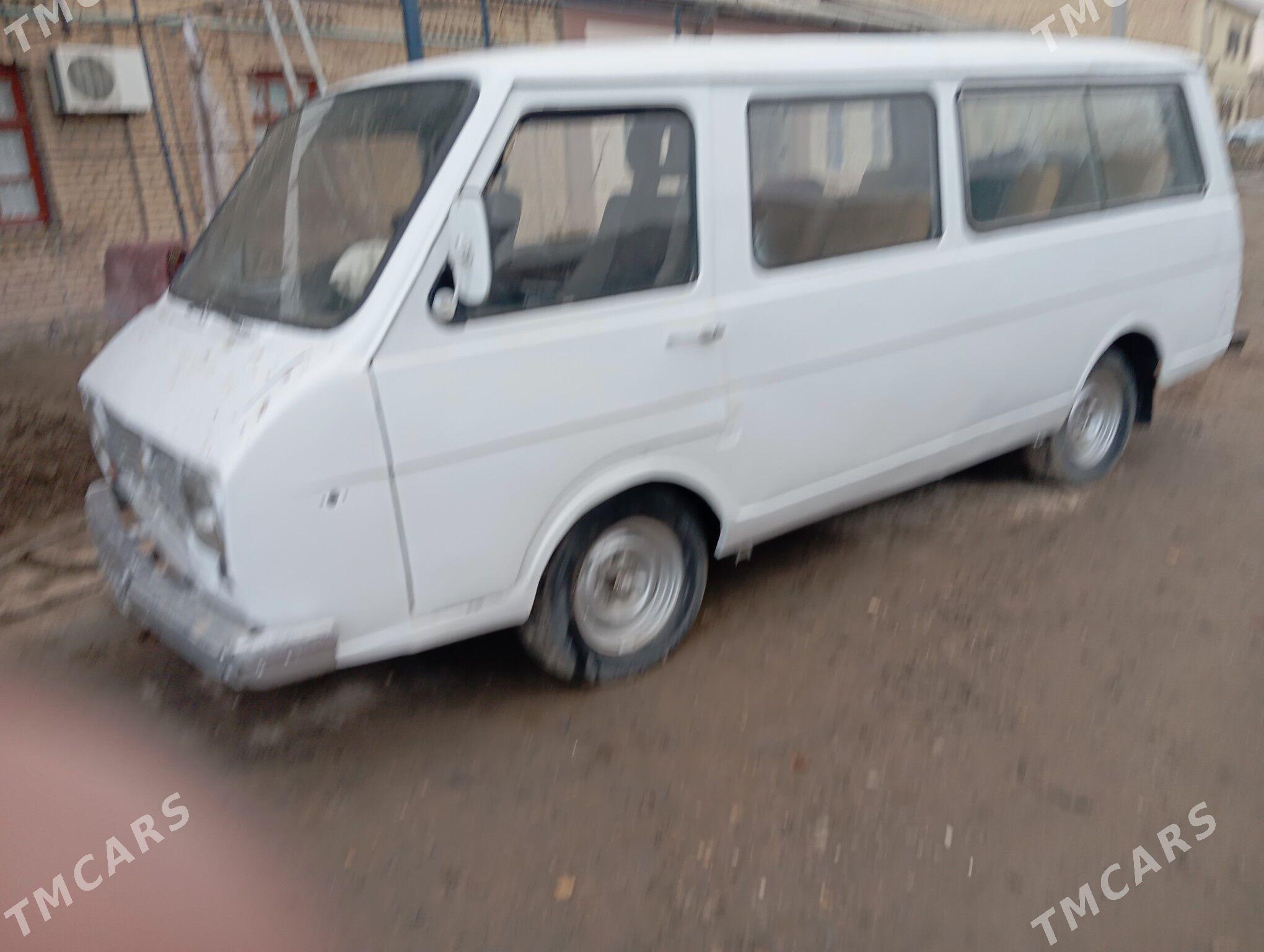 RAF 977 1995 - 25 000 TMT - Türkmenabat - img 1