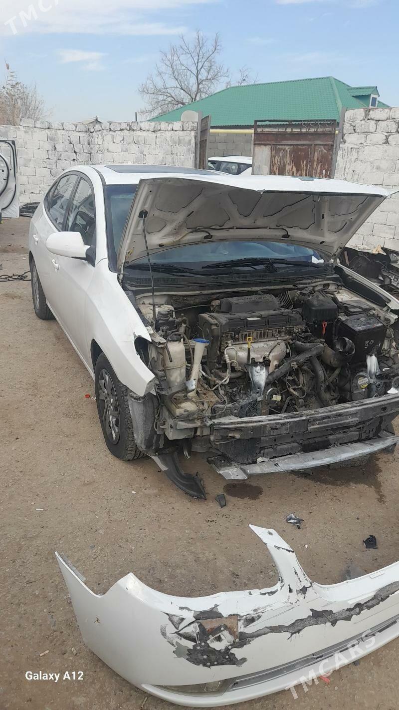 Hyundai Elantra 2010 - 95 000 TMT - Бахарден - img 1