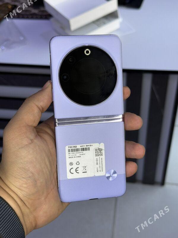 Tecno Phantom V Flip - Mary - img 1