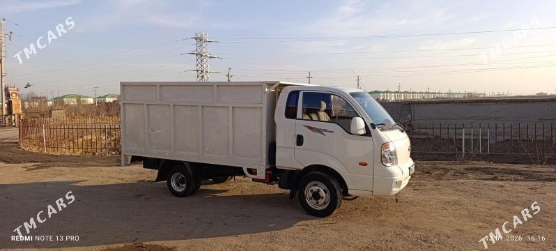 Kia Bongo 2011 - 220 000 TMT - Daşoguz - img 1