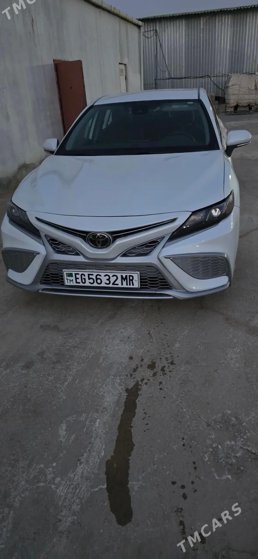 Toyota Camry 2022 - 325 000 TMT - Aşgabat - img 1