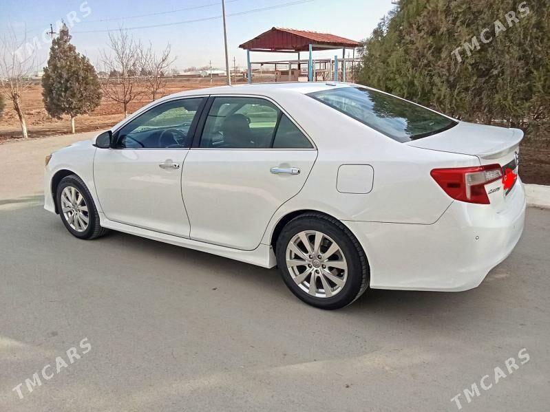 Toyota Camry 2012 - 220 000 TMT - Теджен - img 1