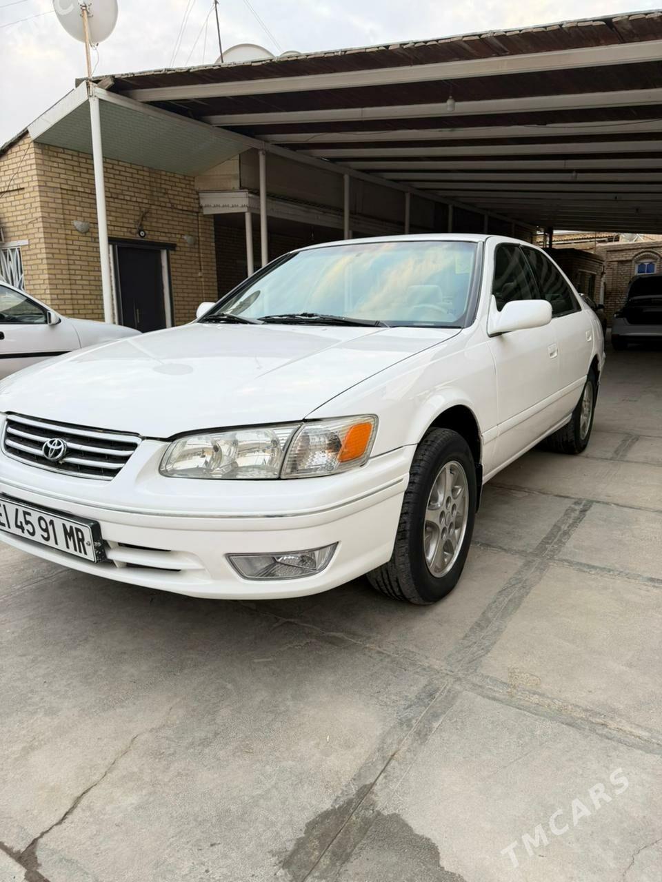 Toyota Camry 2000 - 125 000 TMT - Мары - img 1