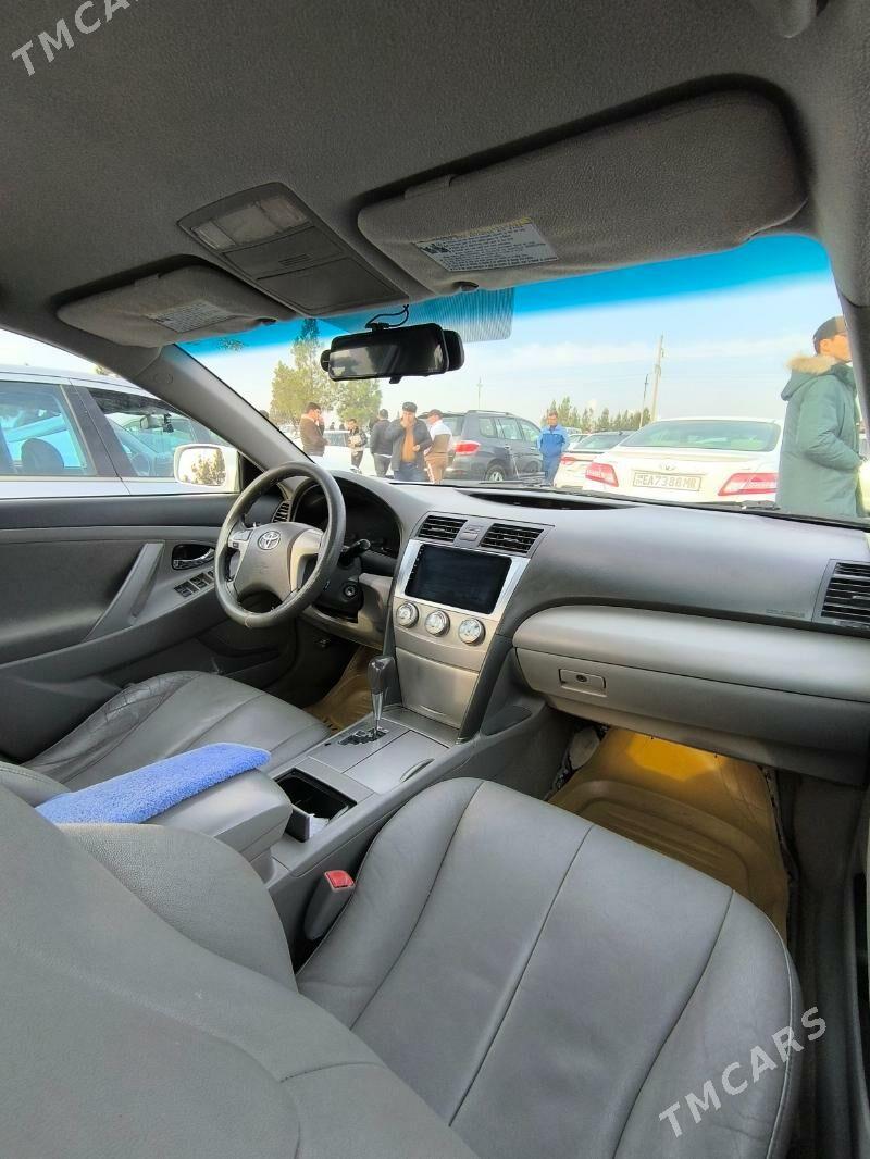 Toyota Camry 2011 - 200 000 TMT - Мары - img 1