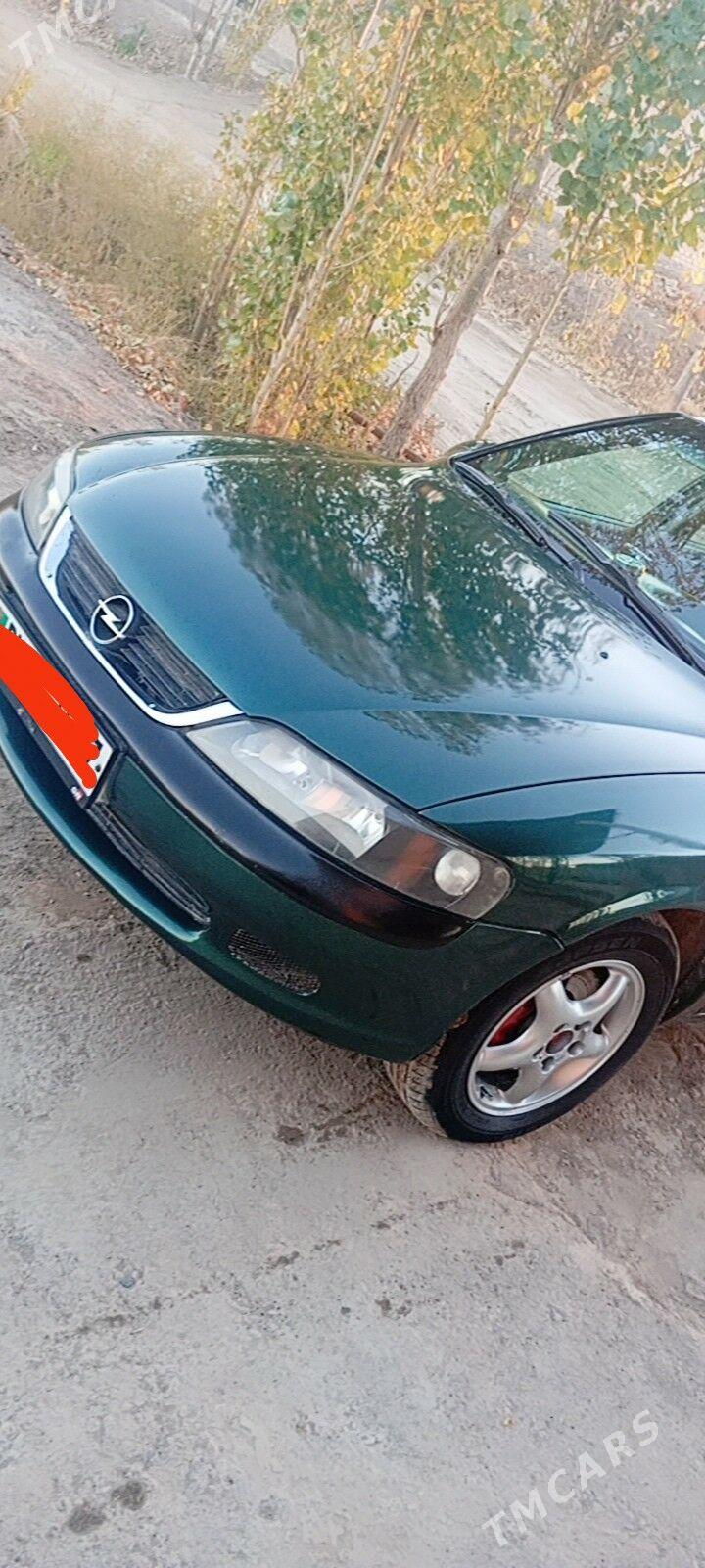 Opel Vectra 1997 - 70 000 TMT - Губадаг - img 1