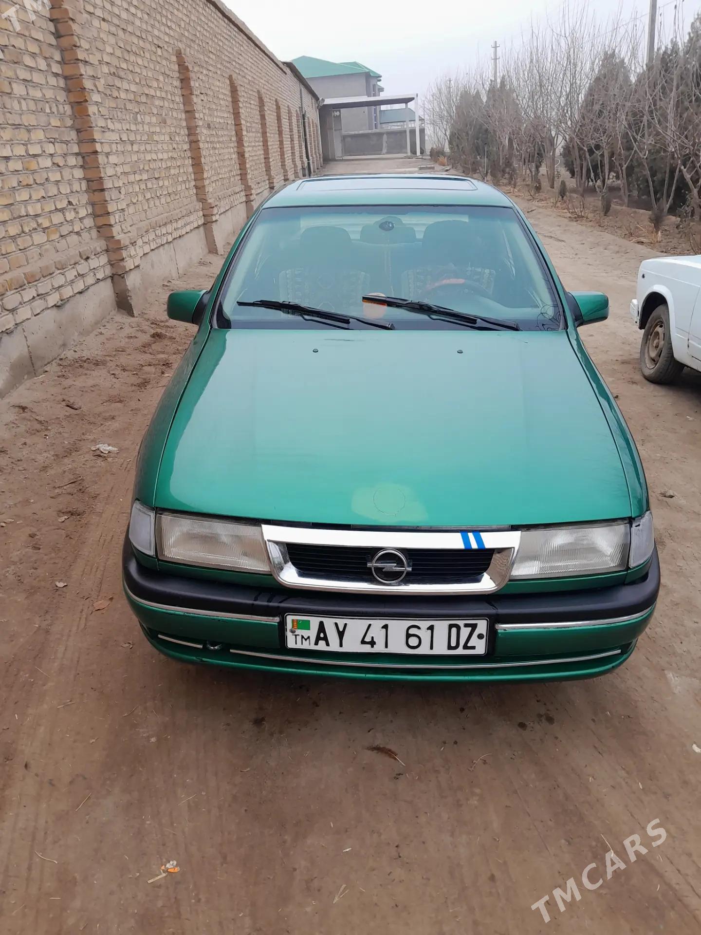 Opel Vectra 1991 - 33 000 TMT - Губадаг - img 1