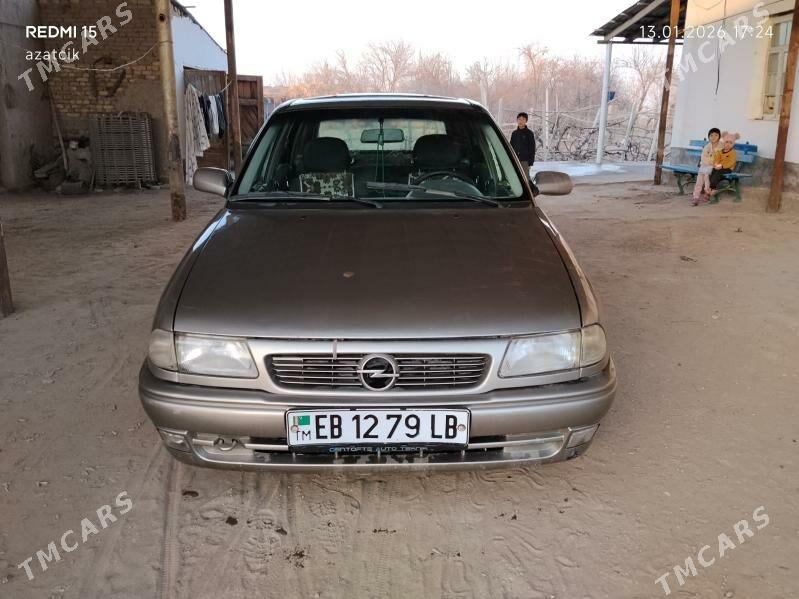 Opel Astra 1992 - 36 000 TMT - Дарганата - img 1