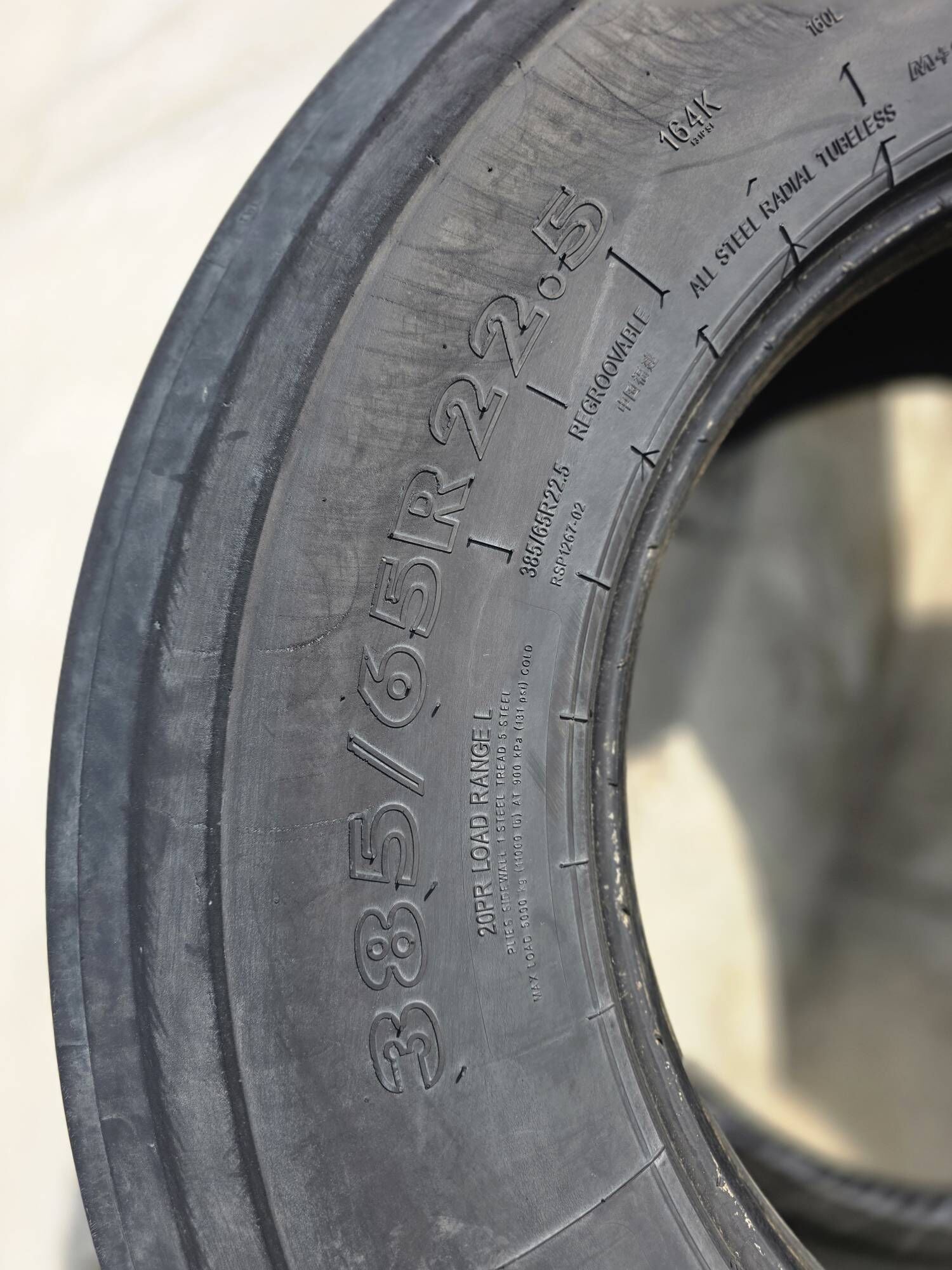 Uly maṣ̌yn teker 1 500 TMT - Aşgabat - img 1