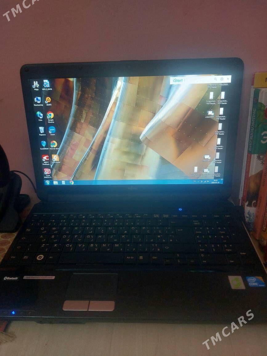 noutbook - Sowetskiý köç. (Garaşsyzlyk şaýoly) - img 1