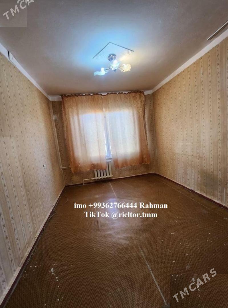 GAGARINA 1-KOMNAT 4-ETAJ ÝEREWANSKIÝ RAHMAN - Район ст. Аэропорта, ул. Гагарина - img 1