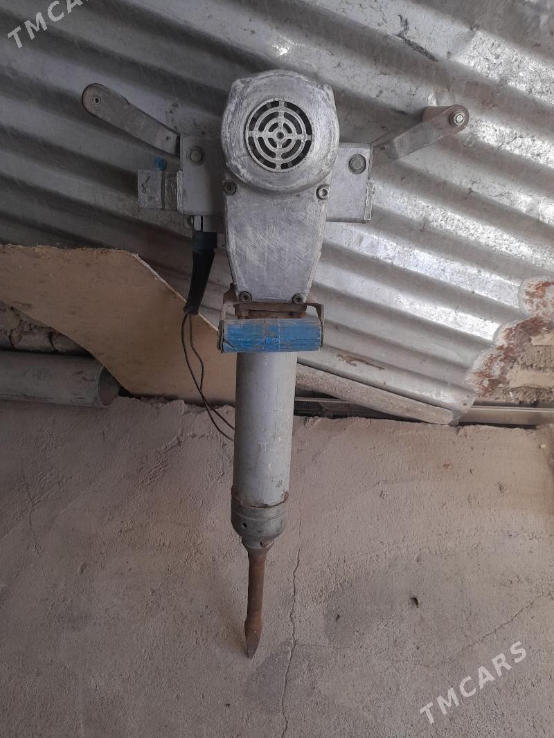 adboýnik - Hitrowka - img 1