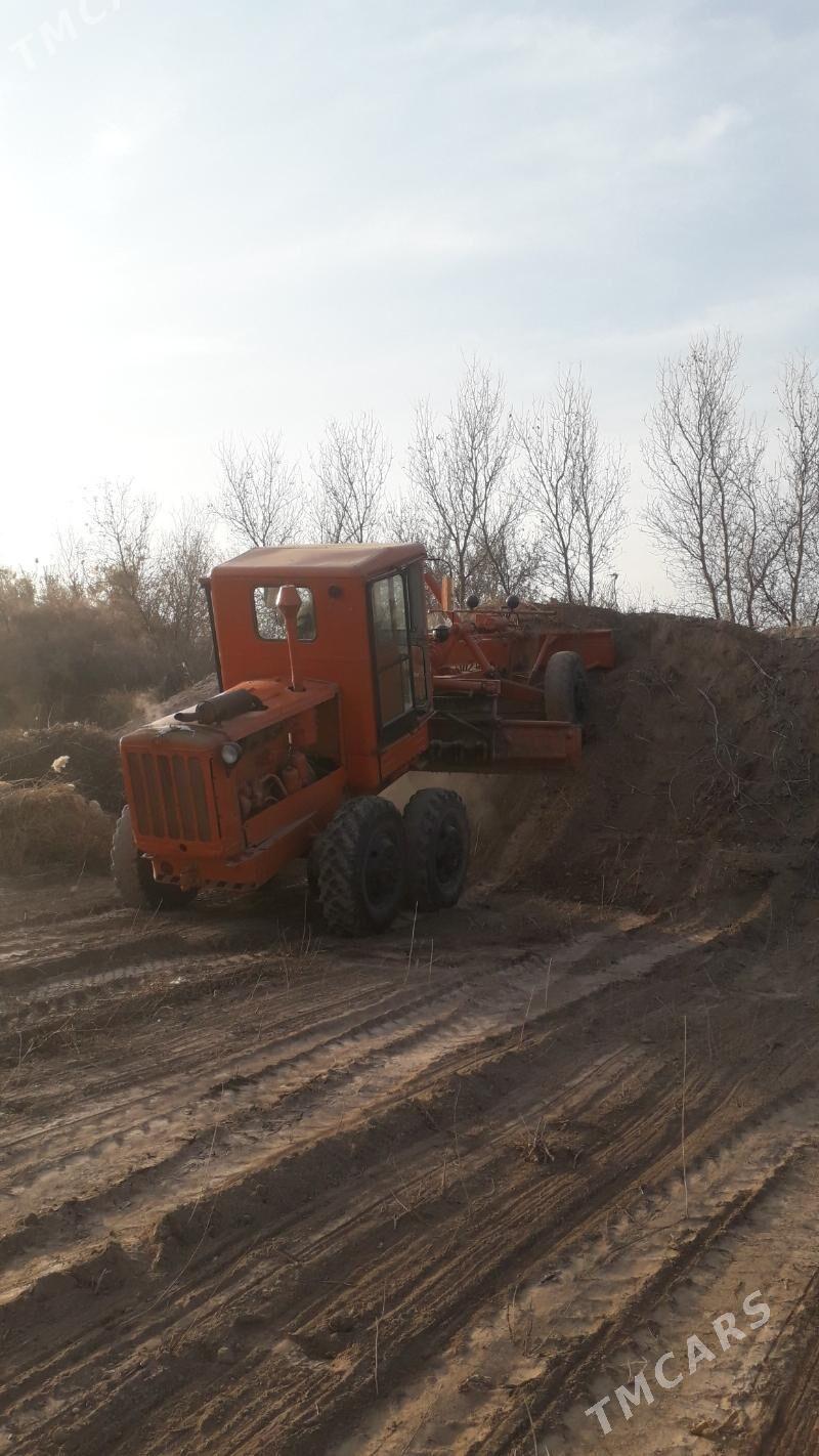 XCMG 25 1981 - 130 000 TMT - етр. Туркменбаши - img 1