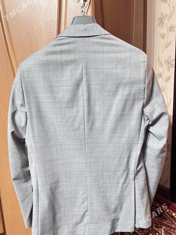 Kastyum-jalbar Giovane Gentile - Aşgabat - img 1