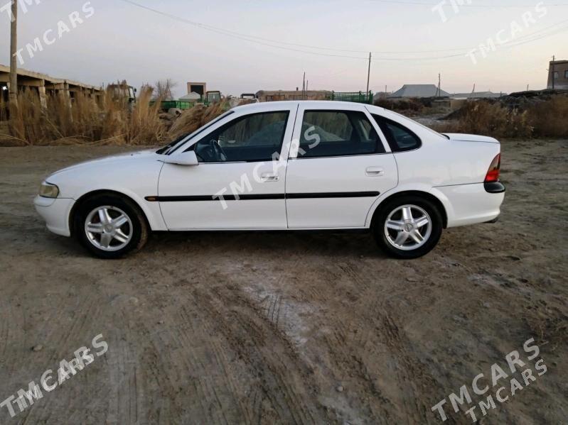 Opel Vectra 1996 - 45 000 TMT - Мары - img 1