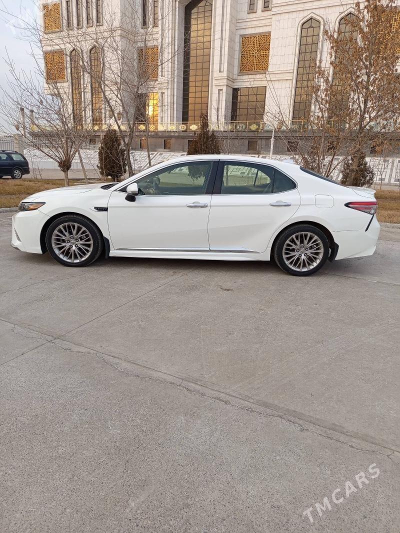 Toyota Camry 2018 - 300 000 TMT - Дашогуз - img 1