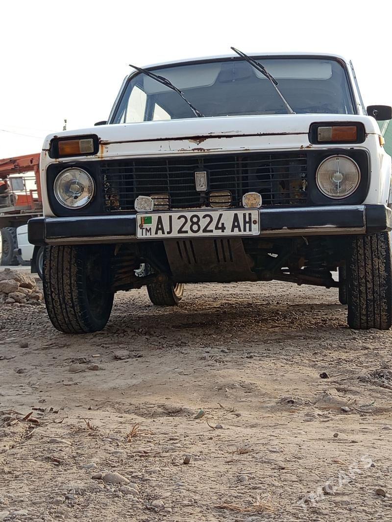 Lada Niva 1982 - 22 000 TMT - Теджен - img 1