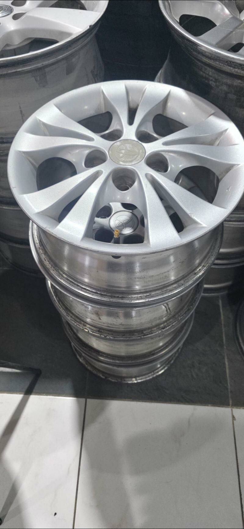 15 lik orginal camry diska 2 500 TMT - Туркменбаши - img 1