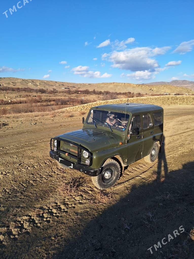 UAZ 469 2000 - 66 000 TMT - Bäherden - img 1