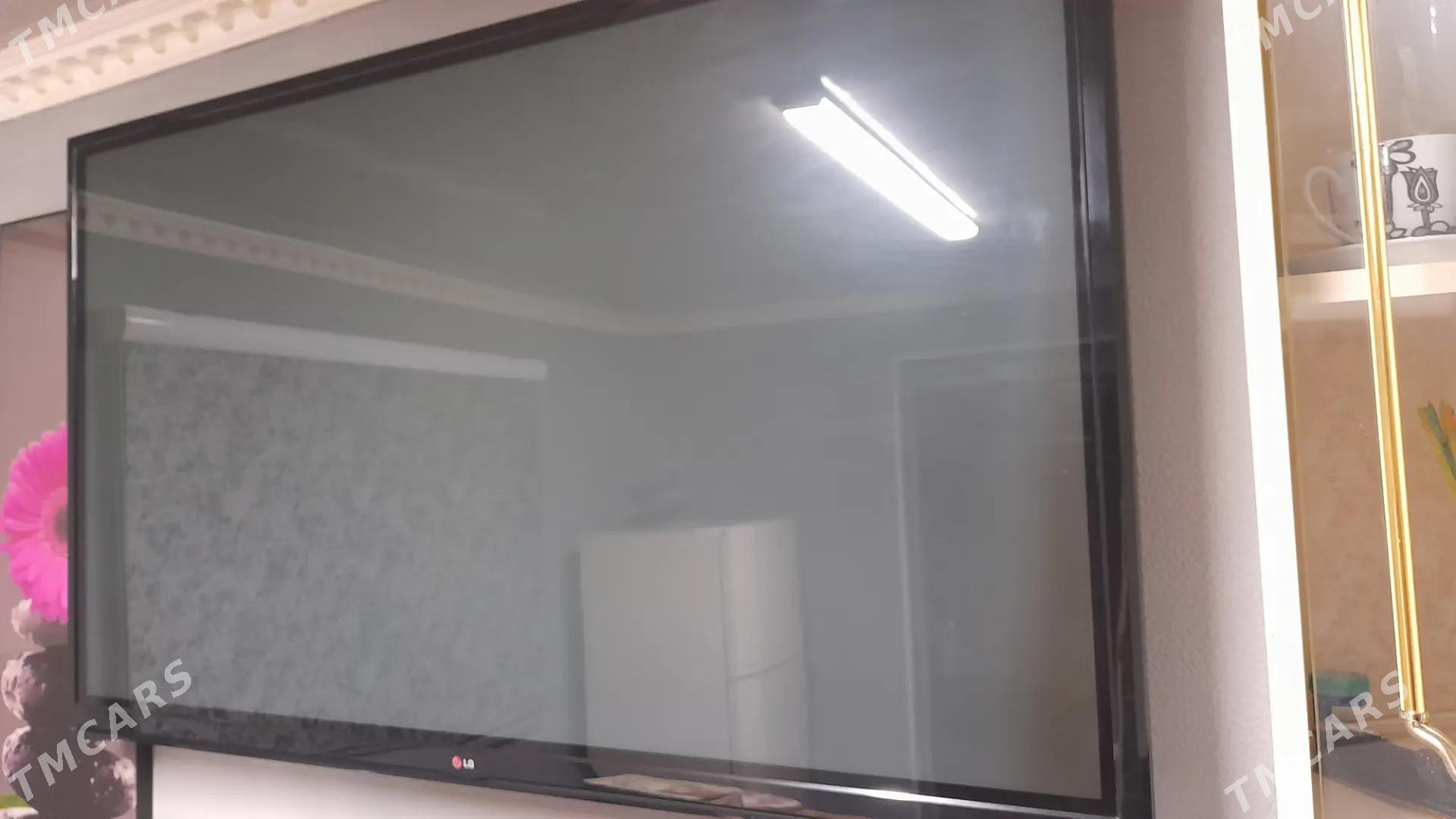 telewizor LG 52 - Mary - img 1