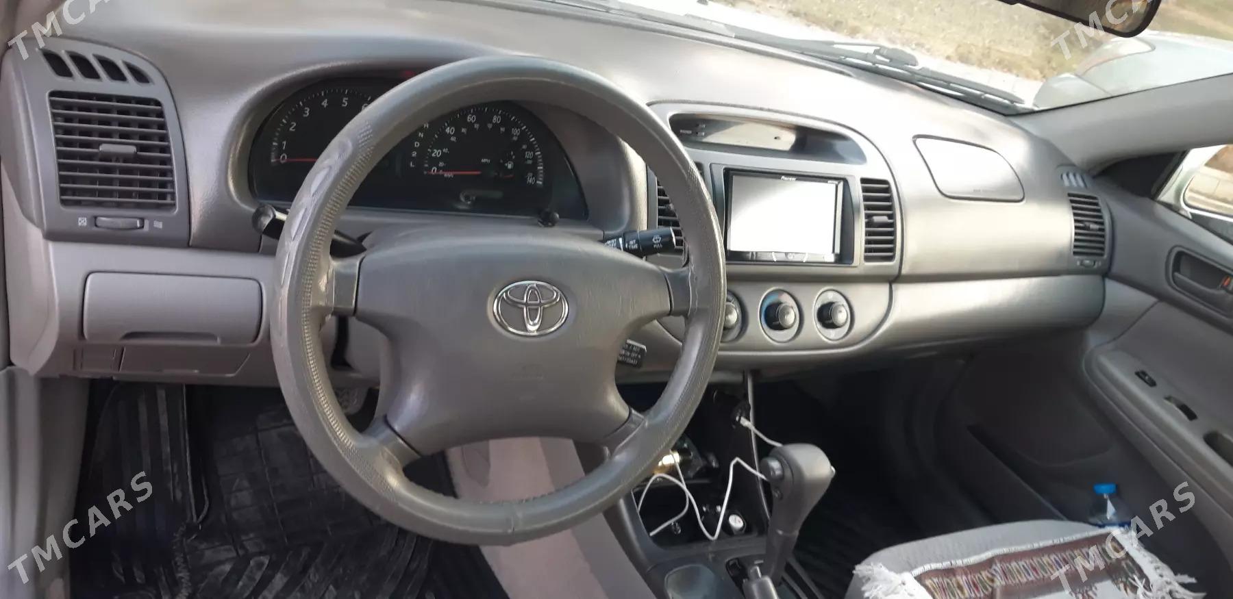 Toyota Camry 2004 - 175 000 TMT - Мары - img 1