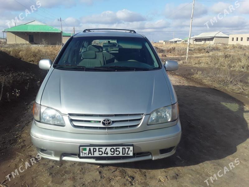 Toyota Sienna 2002 - 155 000 TMT - Köneürgenç - img 1