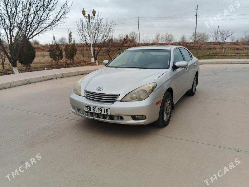Lexus ES 300 2002 - 150 000 TMT - Фарап - img 1