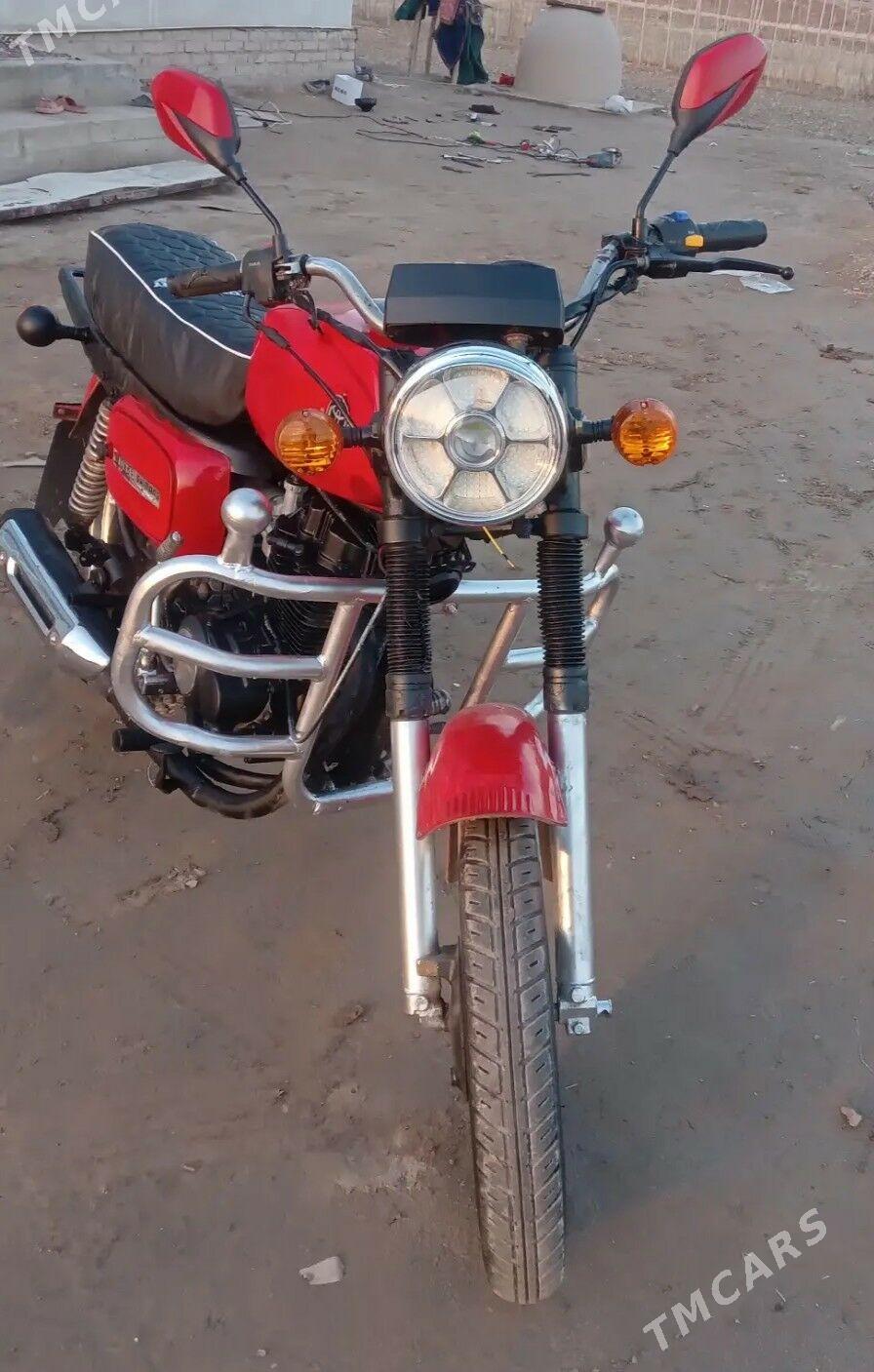 Fekon FK150-8G 2018 - 9 200 TMT - Гурбансолтан Едже - img 1