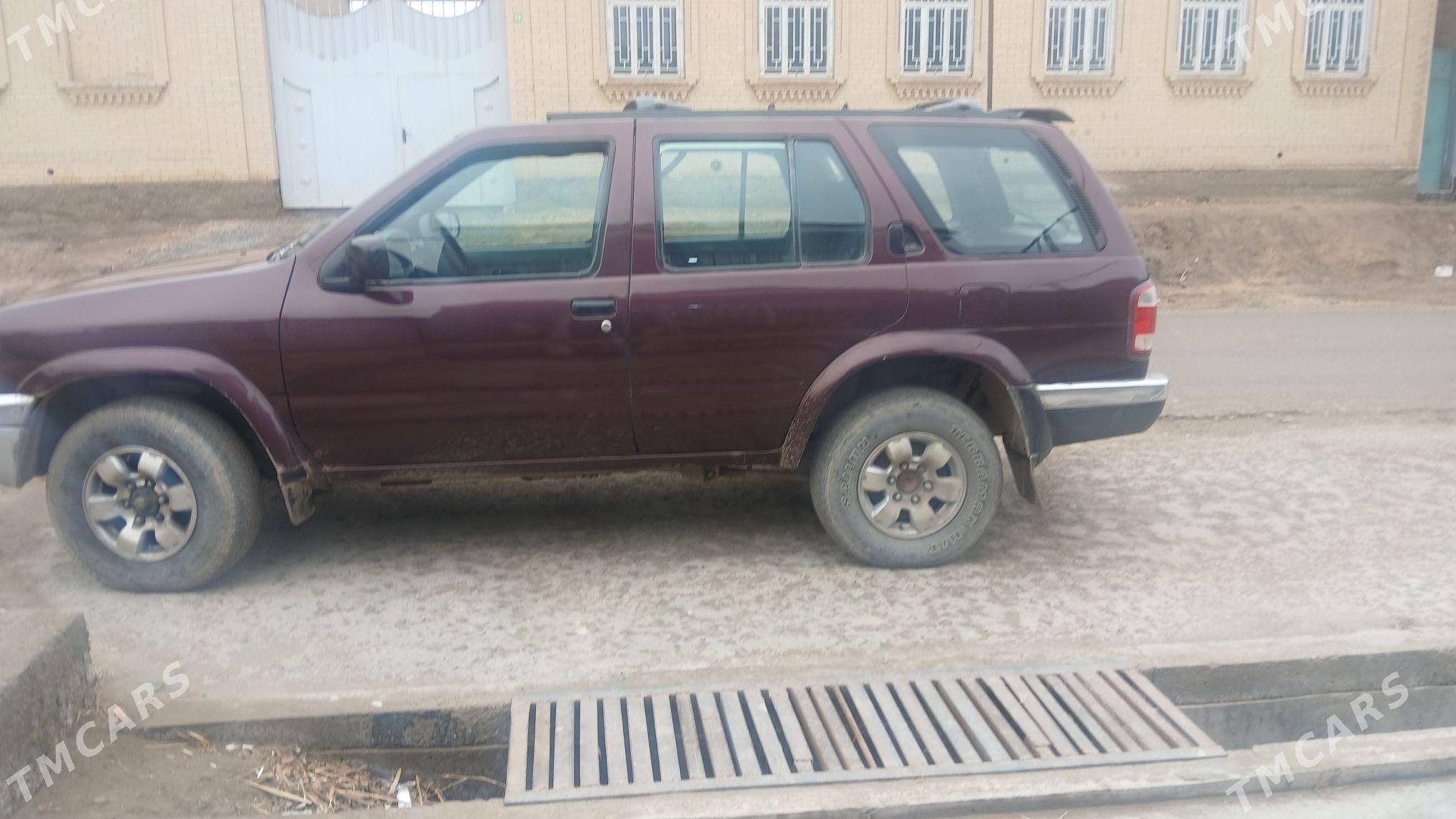 Nissan Pathfinder 1997 - 50 000 TMT - Türkmenabat - img 1
