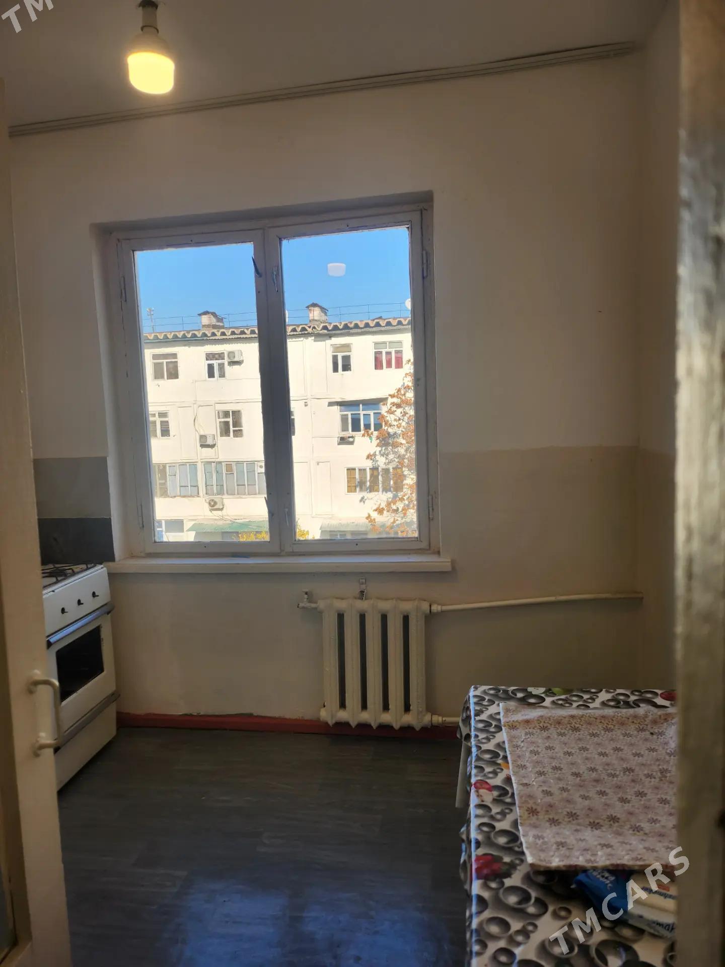 Yerewanskiy 1 kom - Gagarin köç, köne Howa menzili - img 1