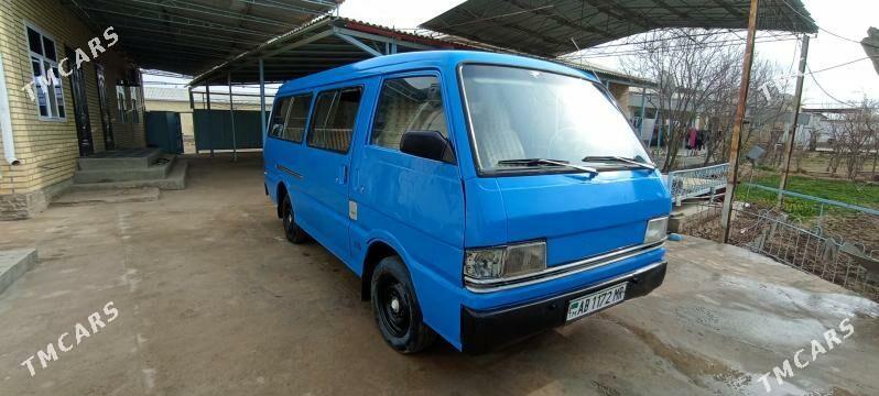 Toyota Hiace 1990 - 30 000 TMT - Мургап - img 1