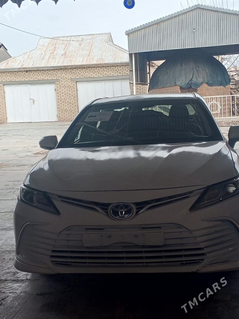Toyota Camry 2022 - 220 000 TMT - Сейди - img 1