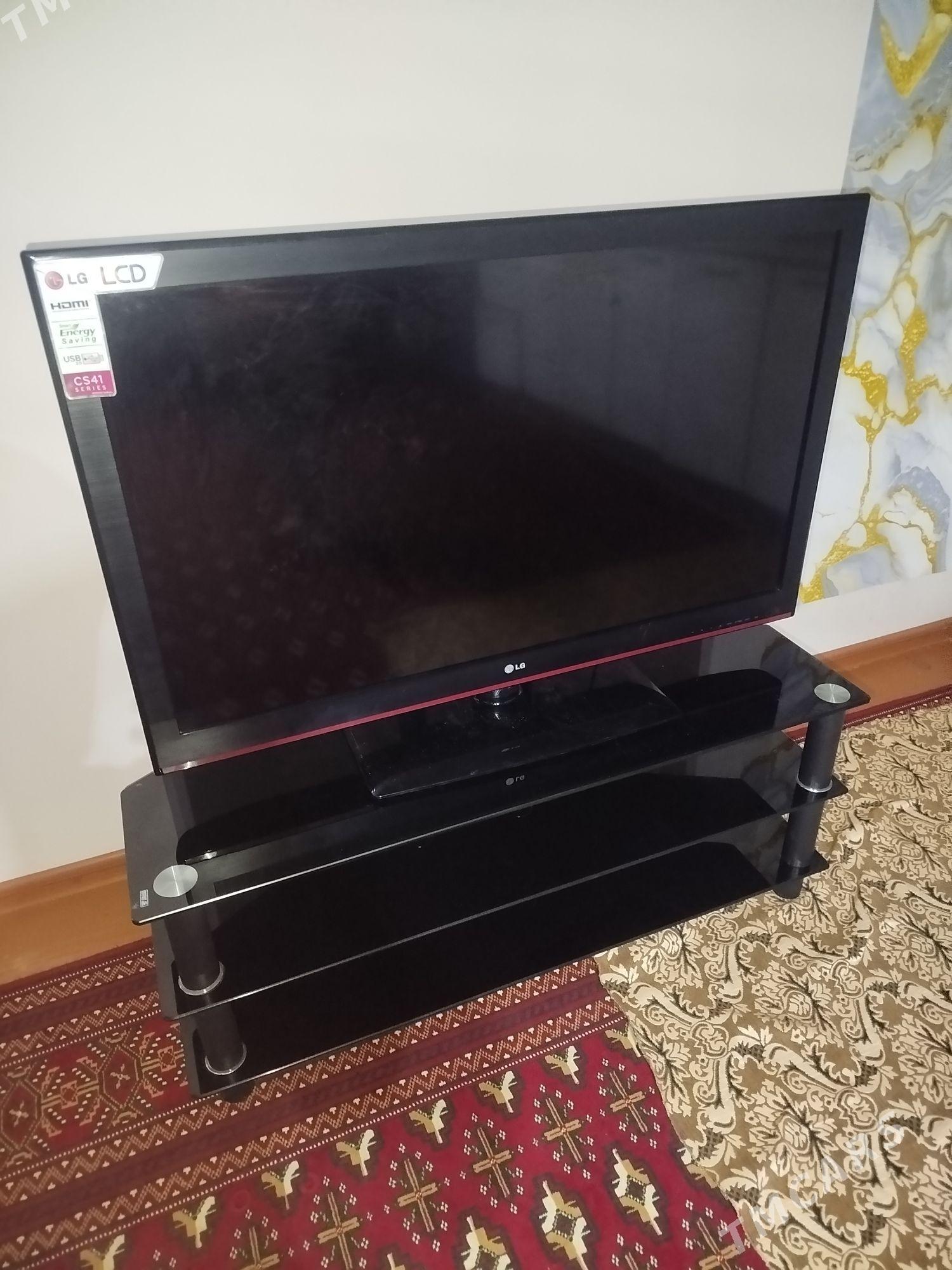 LG  телевизор 42 оргинал - Мургап - img 1